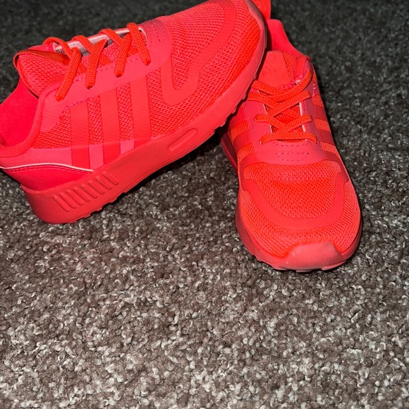 adidas sneakers - Picture 1 of 7